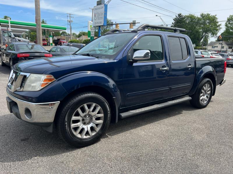 Nissan Frontier SL Crew Cab 4WD 2011