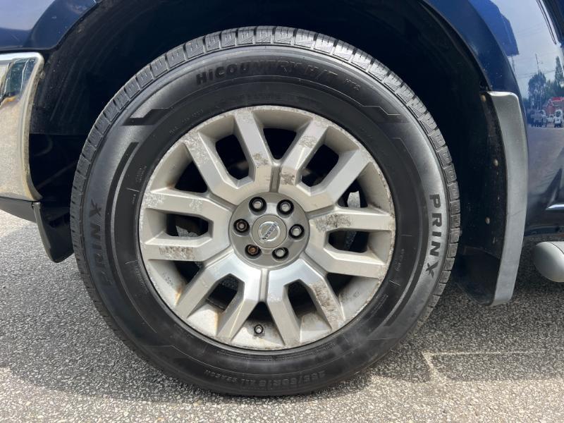 Nissan Frontier SL Crew Cab 4WD 2011