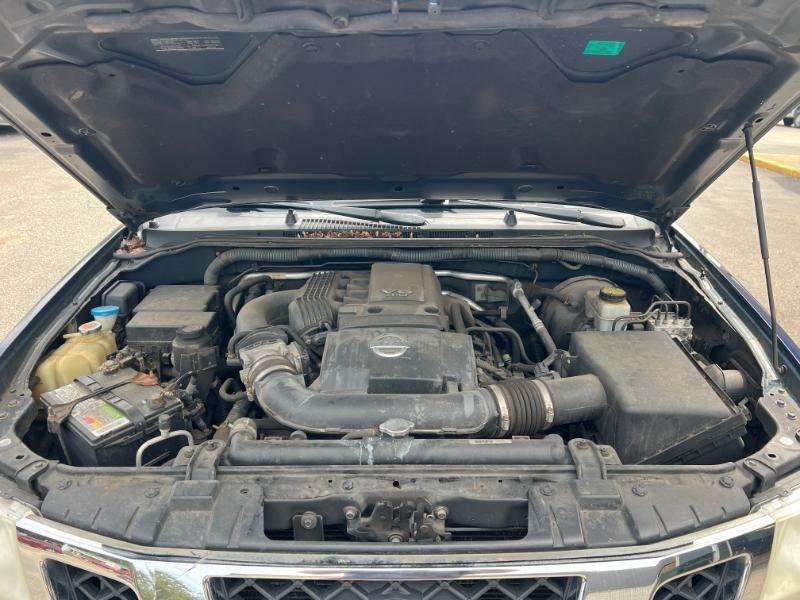 Nissan Frontier SL Crew Cab 4WD 2011