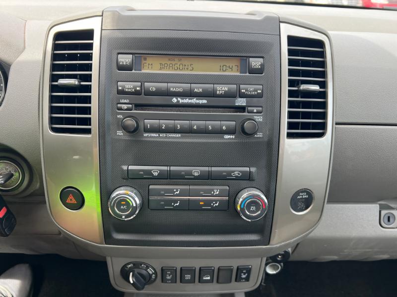 Nissan Frontier SL Crew Cab 4WD 2011