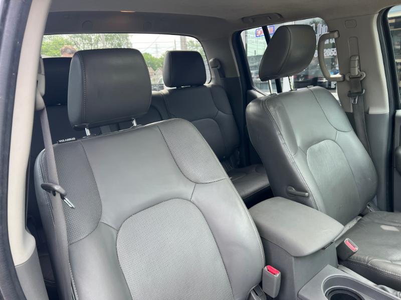 Nissan Frontier SL Crew Cab 4WD 2011