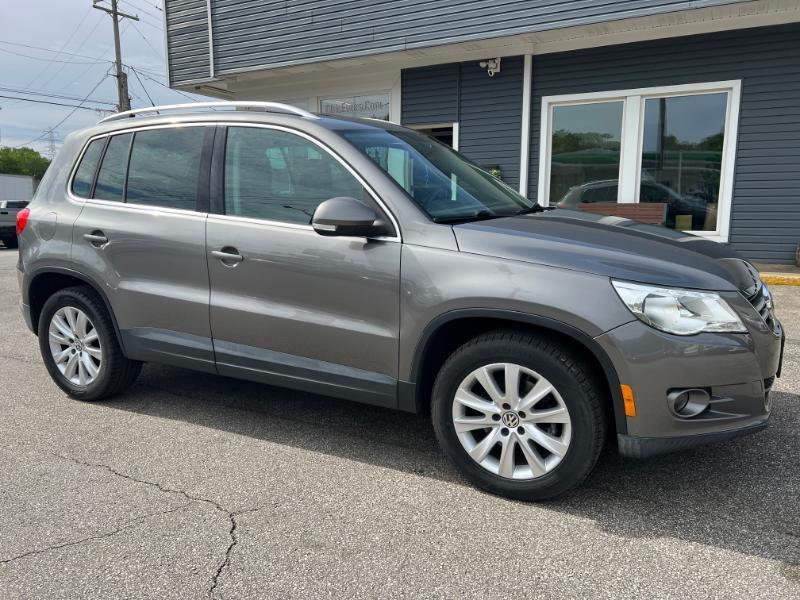Volkswagen Tiguan S 4Motion 2011