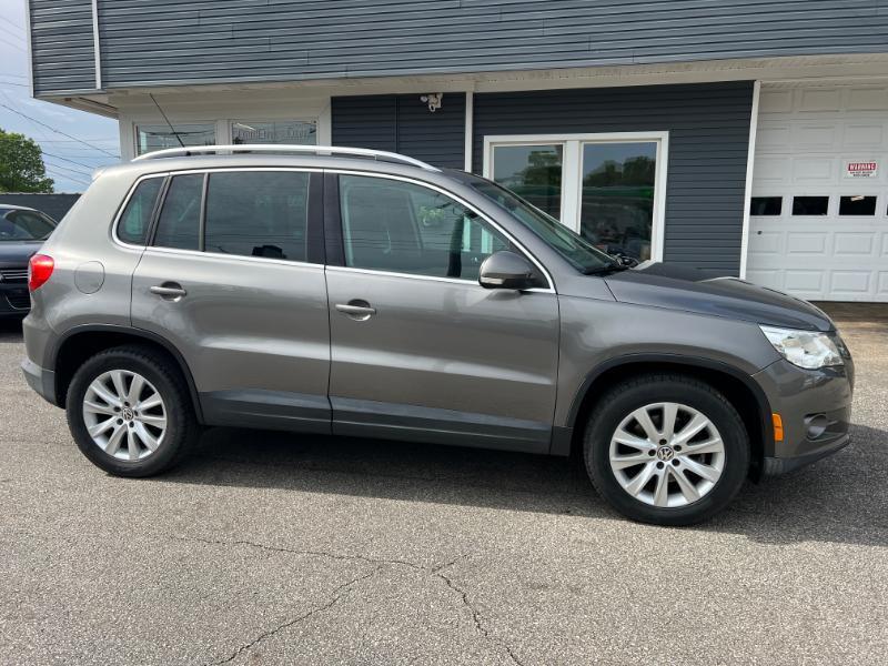 Volkswagen Tiguan S 4Motion 2011