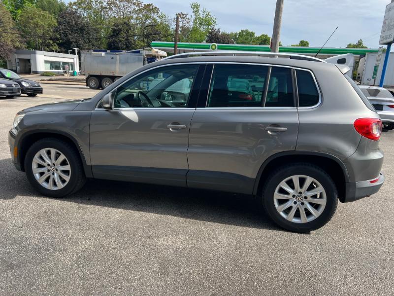 Volkswagen Tiguan S 4Motion 2011