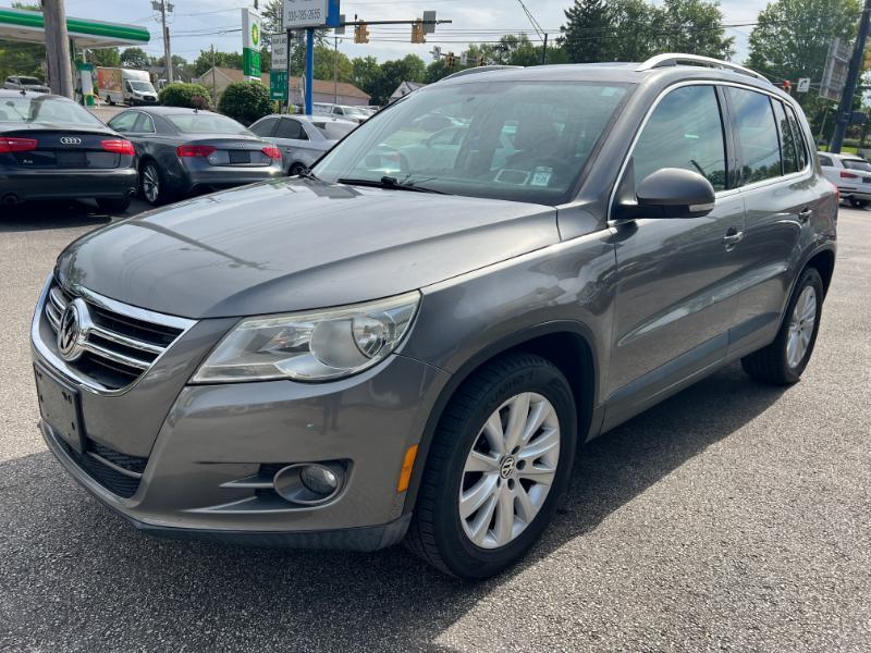 Volkswagen Tiguan S 4Motion 2011