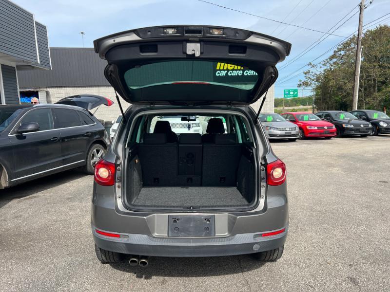 Volkswagen Tiguan S 4Motion 2011