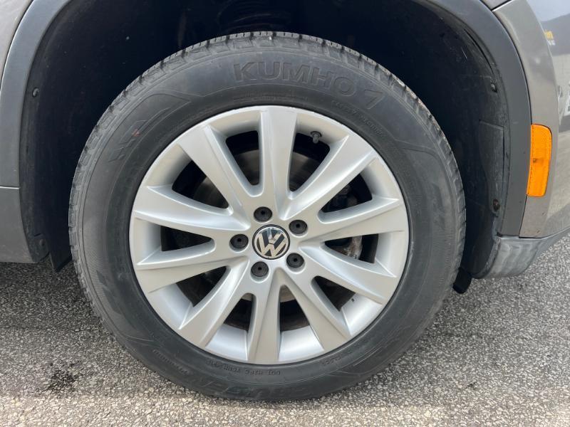 Volkswagen Tiguan S 4Motion 2011
