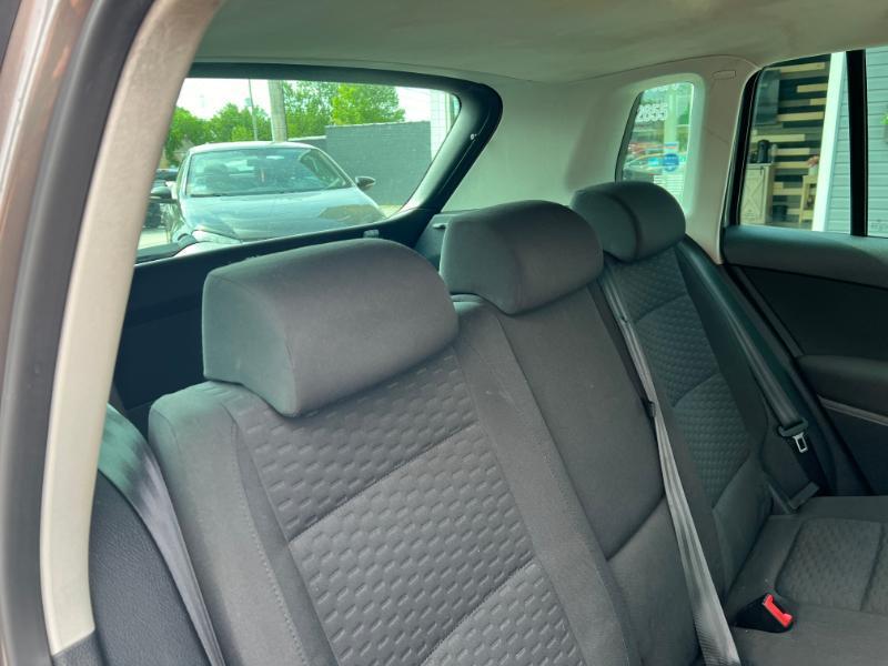 Volkswagen Tiguan S 4Motion 2011