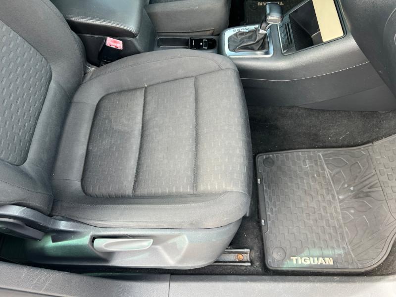 Volkswagen Tiguan S 4Motion 2011
