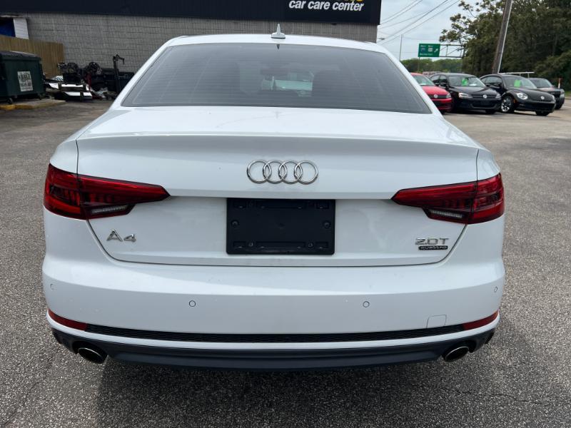 Audi A4 2.0T Premium Plus quattro Sedan 2017