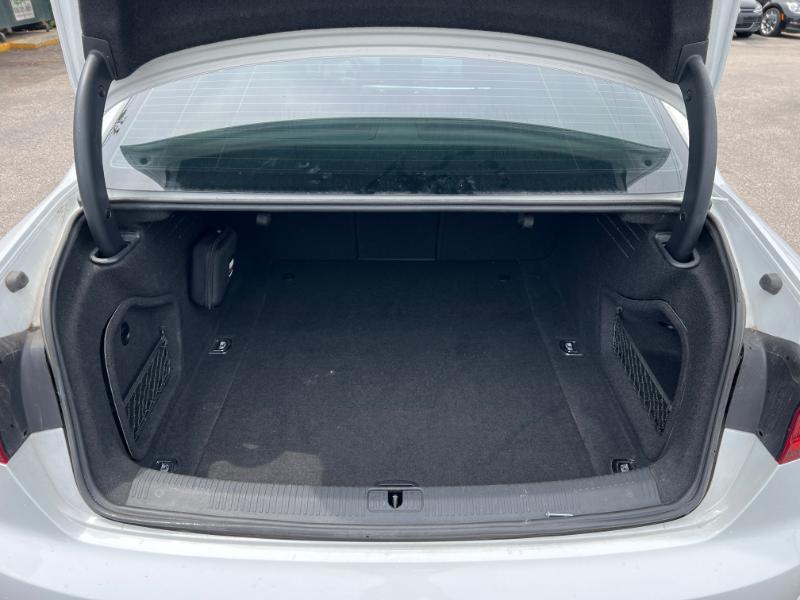 Audi A4 2.0T Premium Plus quattro Sedan 2017