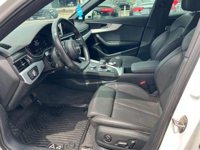 Audi A4 2.0T Premium Plus quattro Sedan 2017
