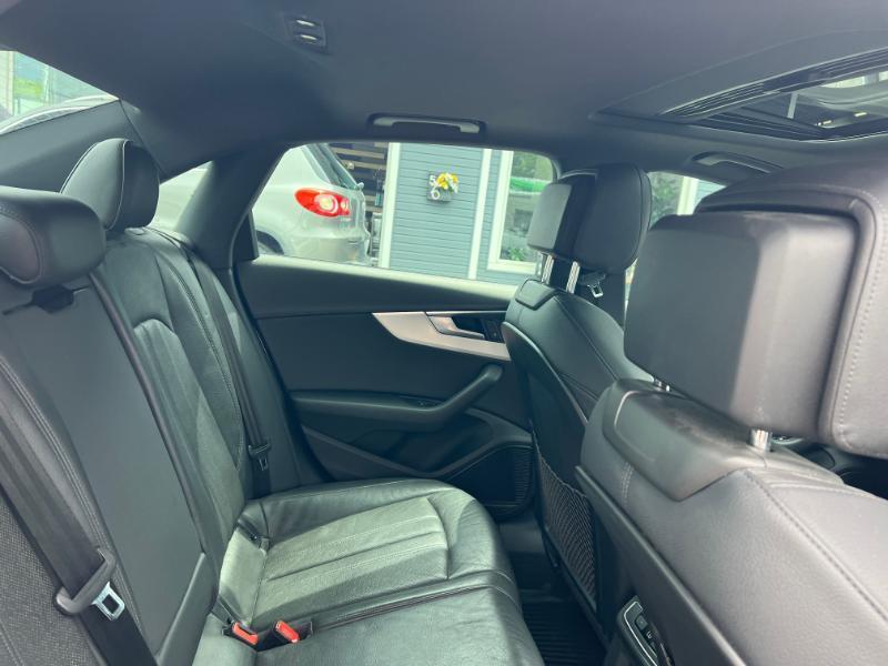 Audi A4 2.0T Premium Plus quattro Sedan 2017