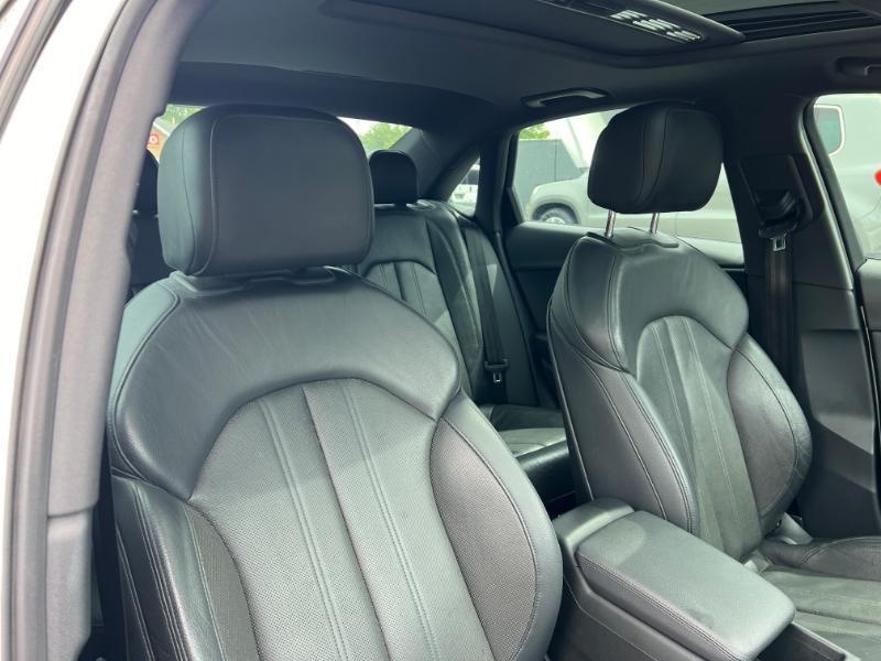 Audi A4 2.0T Premium Plus quattro Sedan 2017