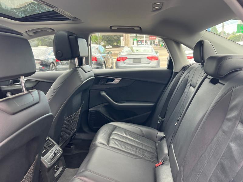 Audi A4 2.0T Premium Plus quattro Sedan 2017
