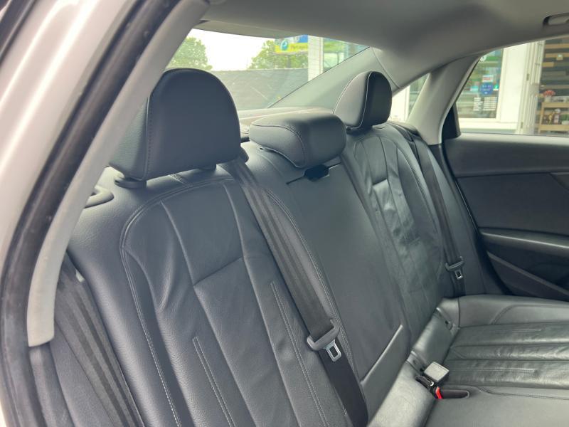 Audi A4 2.0T Premium Plus quattro Sedan 2017