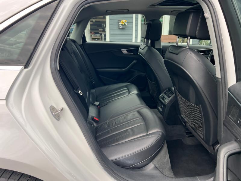 Audi A4 2.0T Premium Plus quattro Sedan 2017