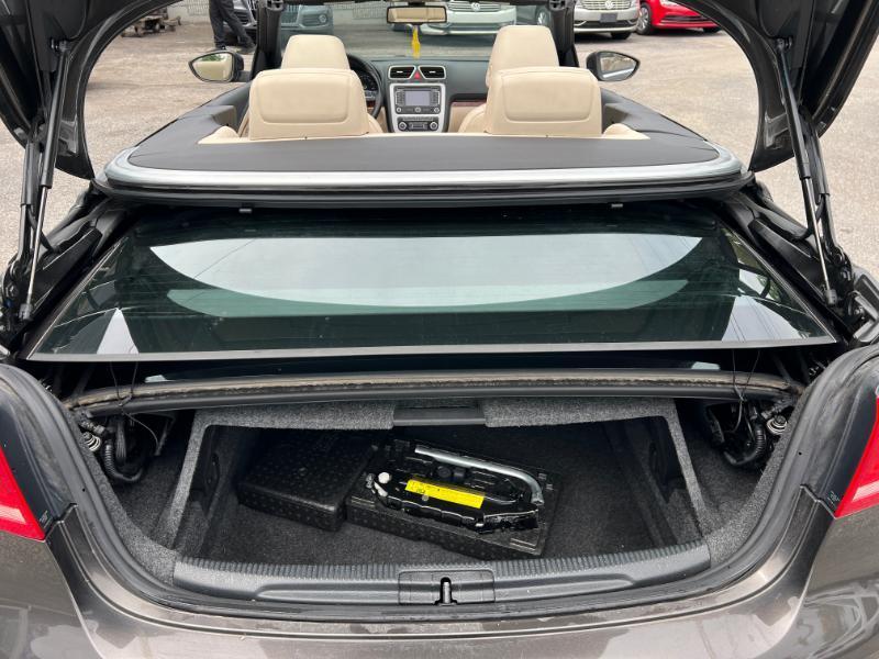 Volkswagen Eos Lux 2012