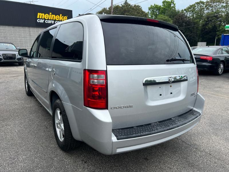 Dodge Grand Caravan SXT 2010