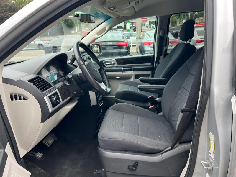 Dodge Grand Caravan SXT 2010
