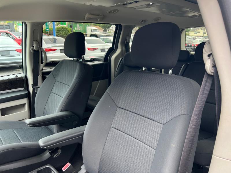 Dodge Grand Caravan SXT 2010