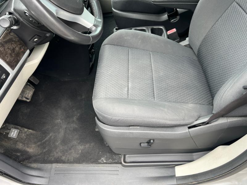 Dodge Grand Caravan SXT 2010