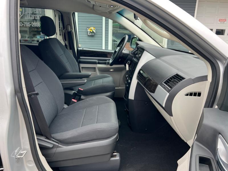 Dodge Grand Caravan SXT 2010