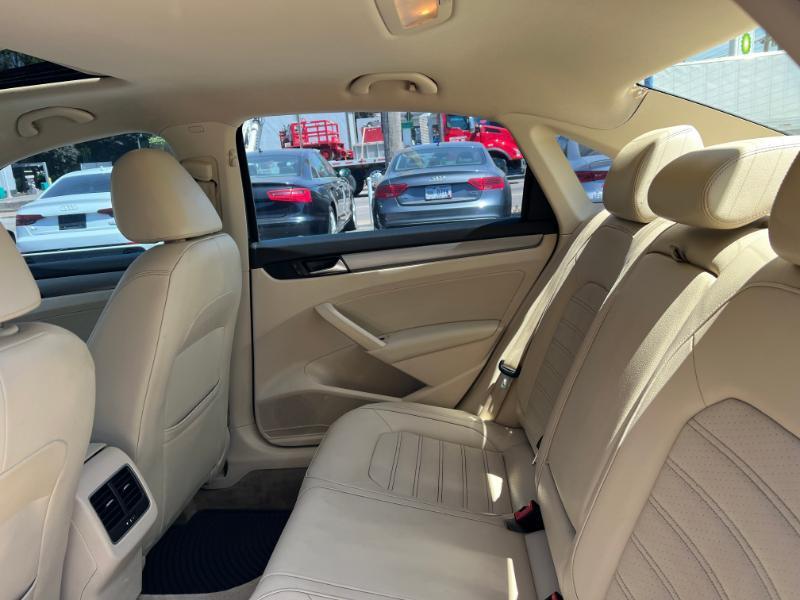Volkswagen Passat SE PZEV 6A 2015