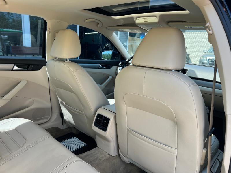 Volkswagen Passat SE PZEV 6A 2015