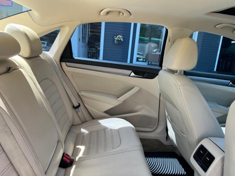 Volkswagen Passat SE PZEV 6A 2015