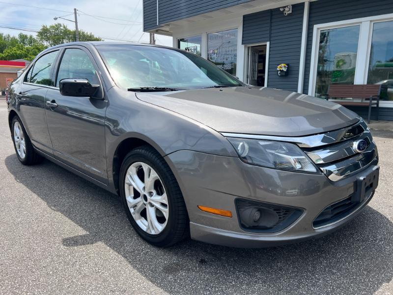Ford Fusion SE 2012