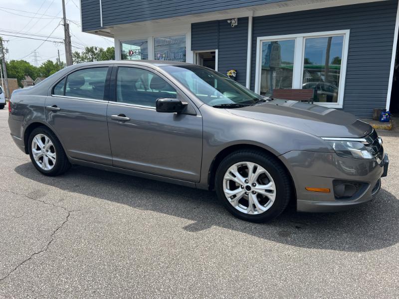 Ford Fusion SE 2012