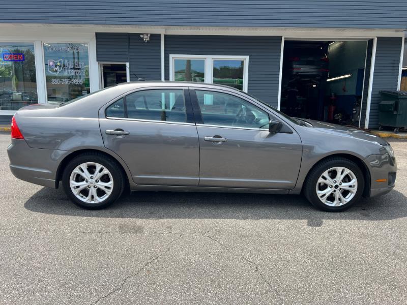 Ford Fusion SE 2012