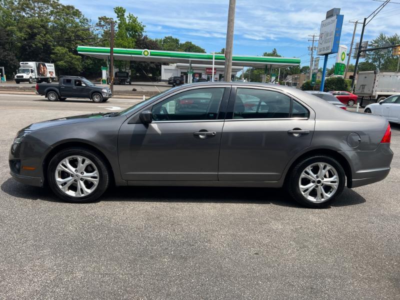 Ford Fusion SE 2012