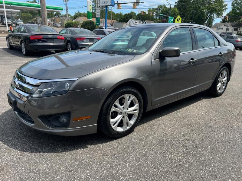 Ford Fusion SE 2012