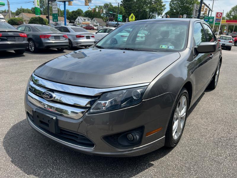 Ford Fusion SE 2012