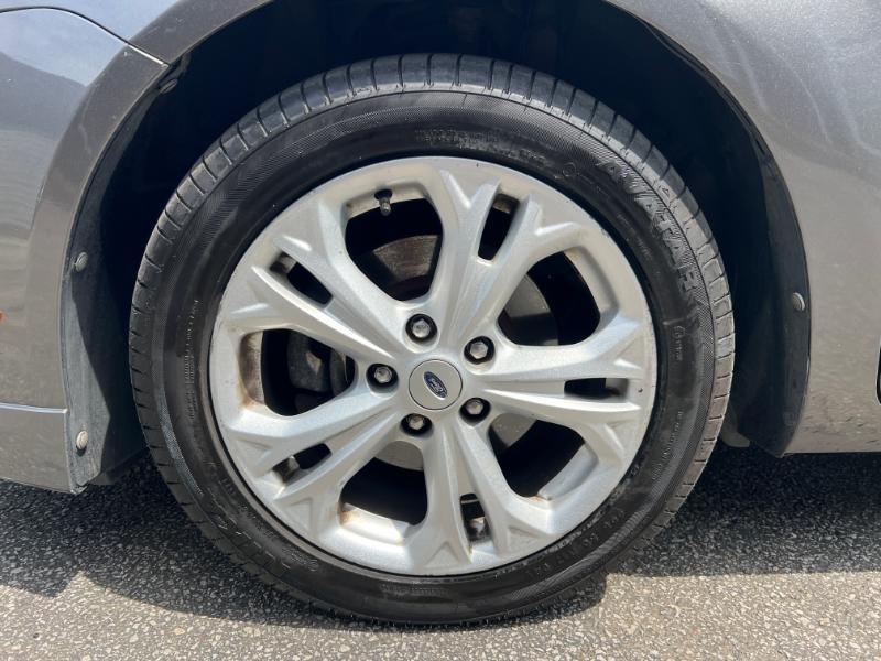 Ford Fusion SE 2012