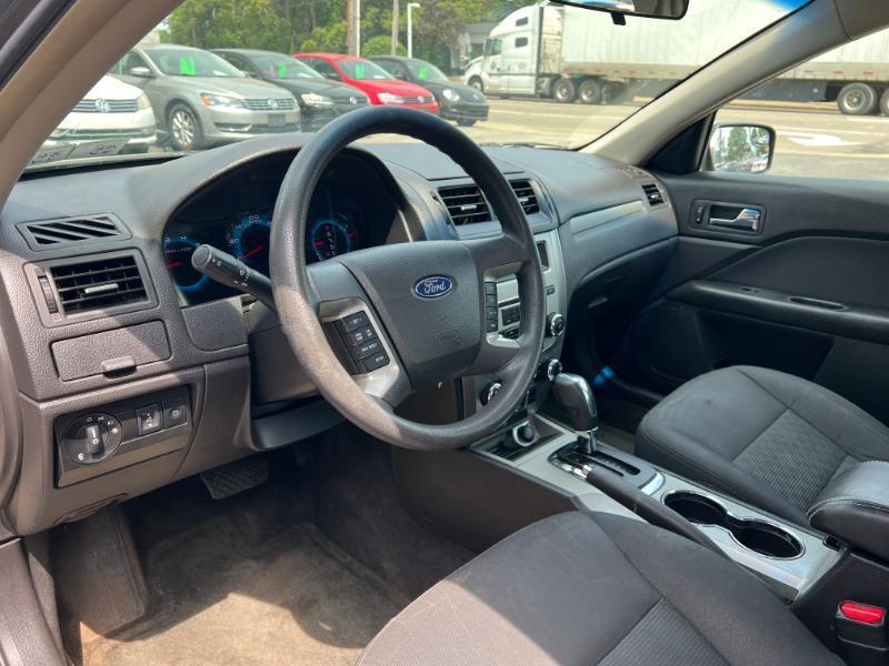Ford Fusion SE 2012