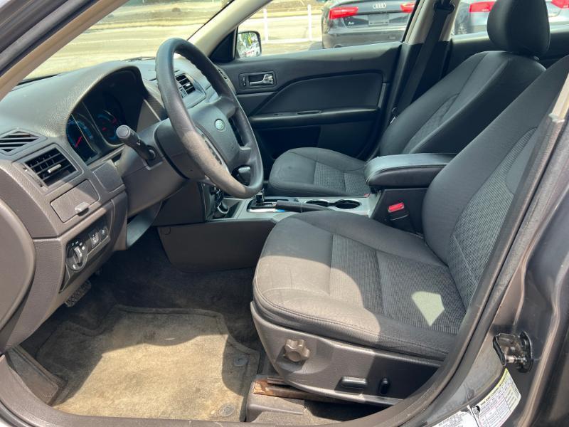 Ford Fusion SE 2012