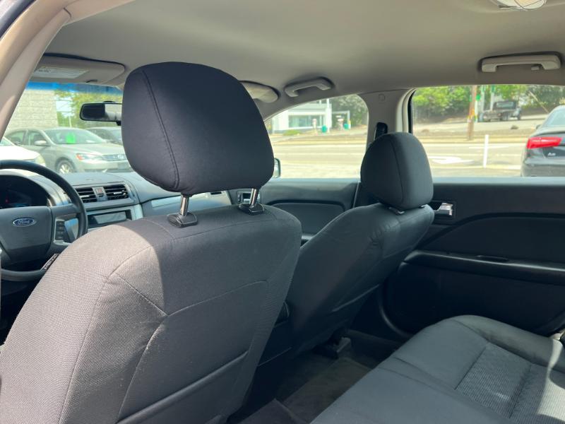 Ford Fusion SE 2012