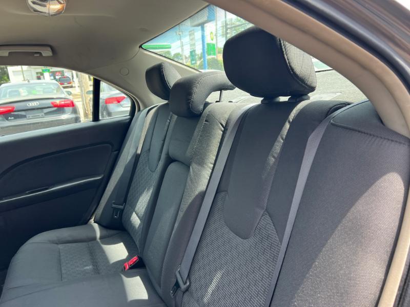 Ford Fusion SE 2012