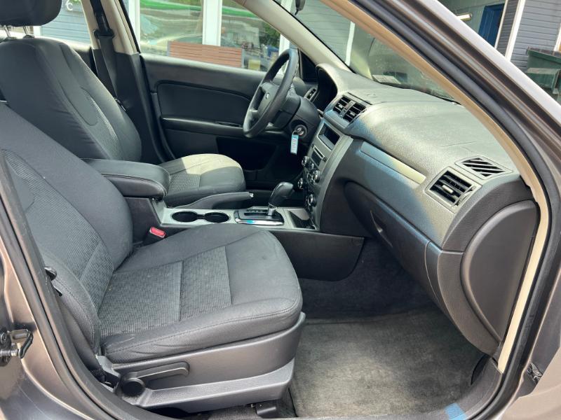 Ford Fusion SE 2012
