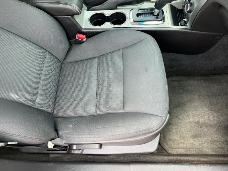 Ford Fusion SE 2012