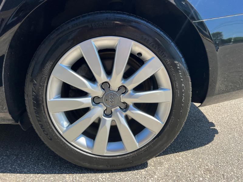 Audi A4 2.0T Sedan quattro Tiptronic 2014