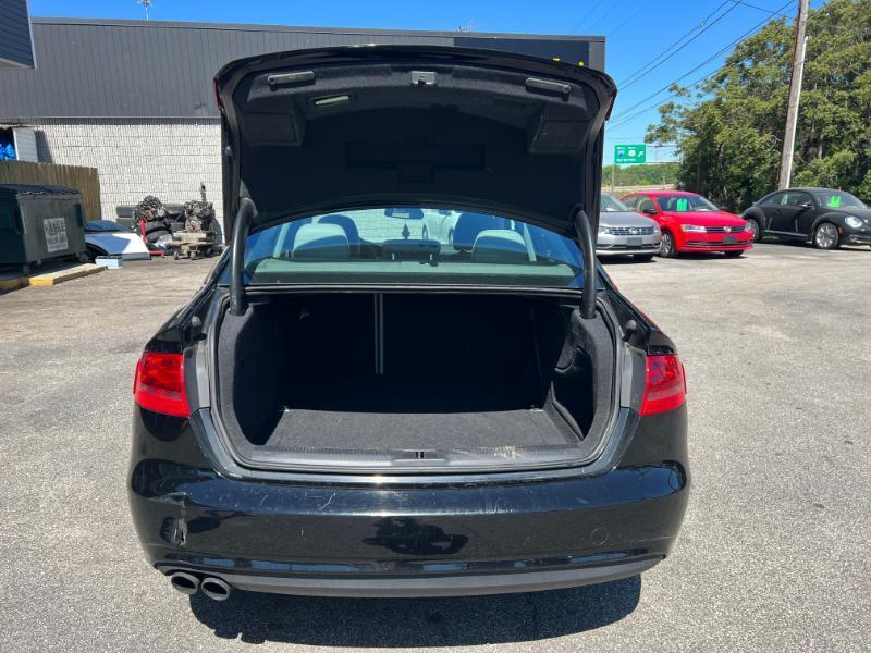 Audi A4 2.0T Sedan quattro Tiptronic 2014
