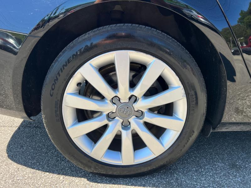Audi A4 2.0T Sedan quattro Tiptronic 2014
