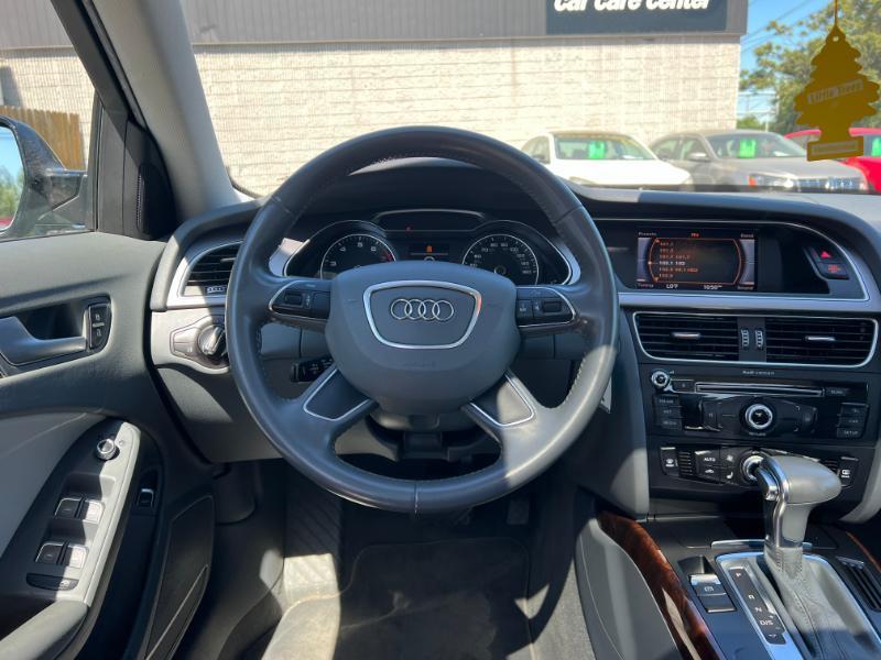 Audi A4 2.0T Sedan quattro Tiptronic 2014