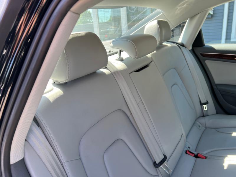 Audi A4 2.0T Sedan quattro Tiptronic 2014