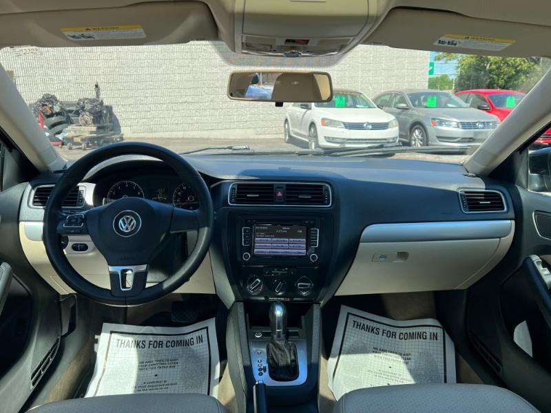 Volkswagen Jetta SE 2014