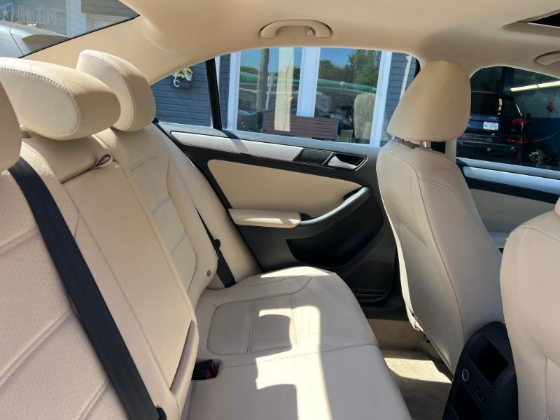 Volkswagen Jetta SE 2014